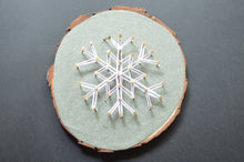 Load image into Gallery viewer, DIY KIT Snowflakes